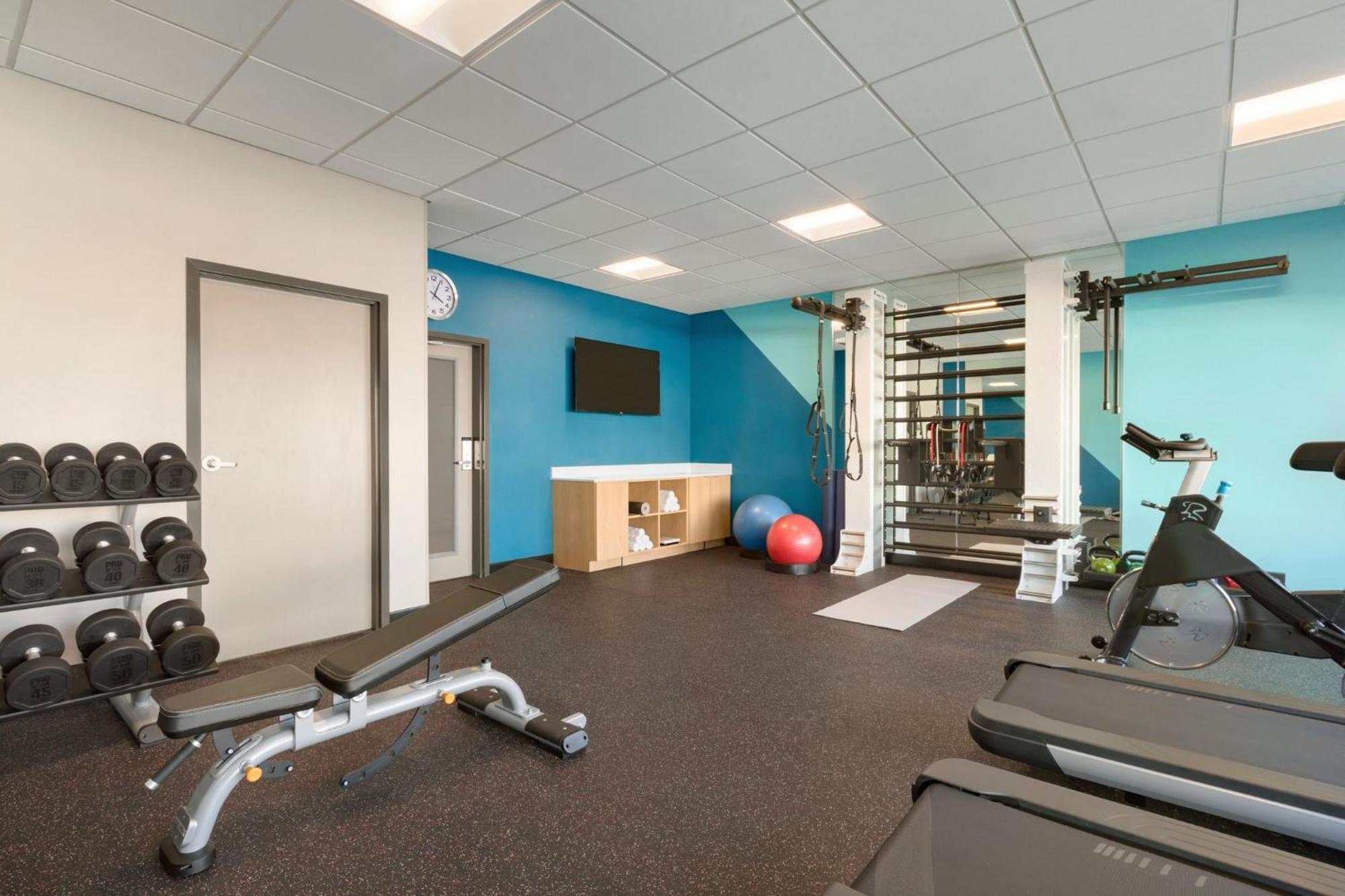 Avid Hotels Billings West By Ihg エクステリア 写真